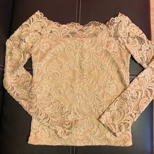 Tan lace top 🖤